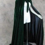 Artemisia-Designs-Renaissance-Lined-Velvet-Cloak-Dark-Green-and-Black-One-Size-0-7
